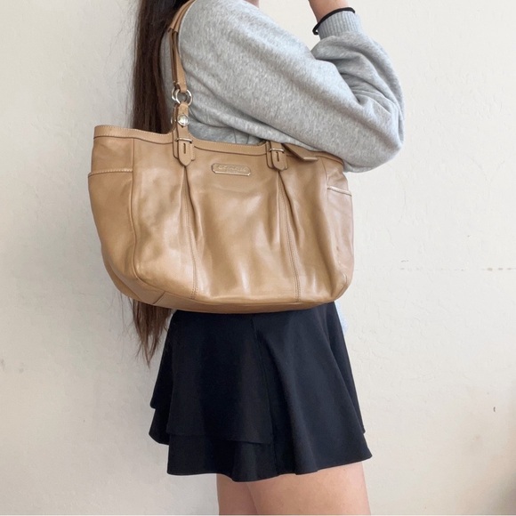 COACH Gallery Leather Tote Shoulder Bag + Wallet Camel Brown - Picture 2 of 16